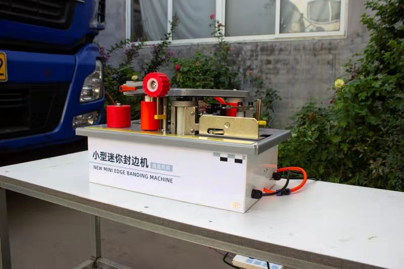 النجارة المحمولة حافة النطاقات - مراجعة Mini Table Saw For Woodworking وسعره