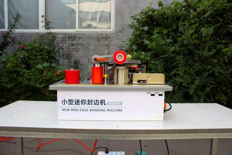 النجارة المحمولة حافة النطاقات - مراجعة Mini Table Saw For Woodworking وسعره